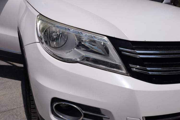 Used Volkswagen Tiguan 2012 1.8TSI Automatic Two-Wheel Drive Elite Edition Right Front Headlight