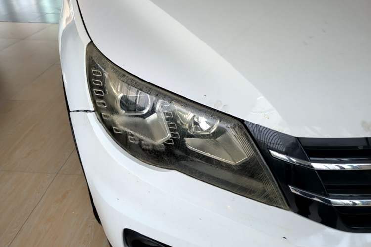 Used Volkswagen Tiguan 2012 1.8TSI Automatic Two-Wheel Drive Urban Edition Right Front Headlight