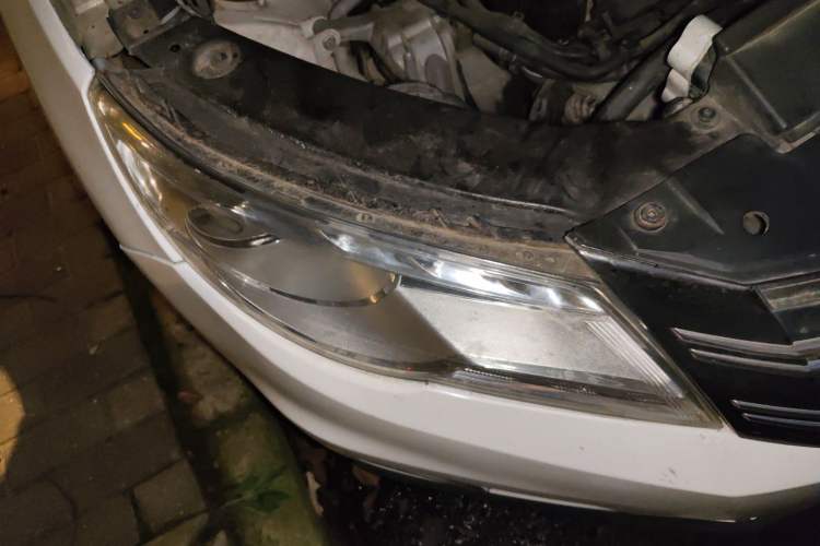 Used Volkswagen Tiguan 2012 1.8TSI Automatic All-Wheel Drive Elite Edition Right Front Headlight