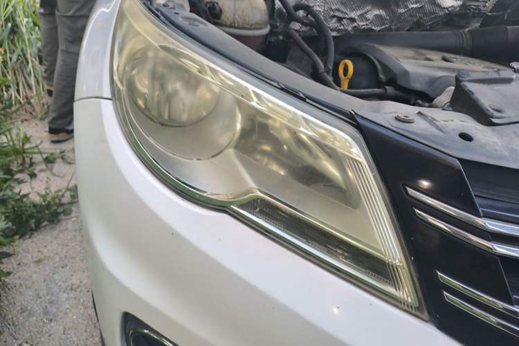 Used Volkswagen Tiguan 2012 1.8TSI Automatic Two-Wheel Drive Elite Edition Right Front Headlight
