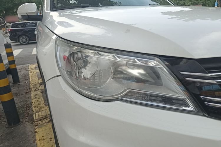 Used Volkswagen Tiguan 2012 1.8TSI Automatic All-Wheel Drive Elite Edition Right Front Headlight