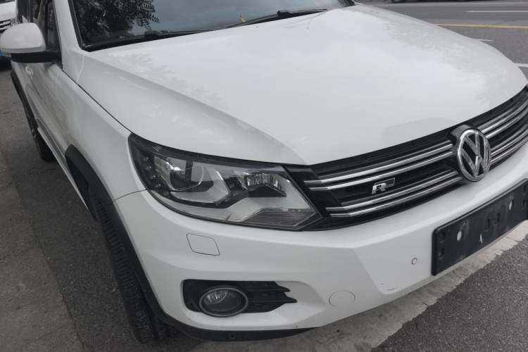 Used Volkswagen Tiguan 2012 2.0 TSI Luxury Edition Right Front Headlight