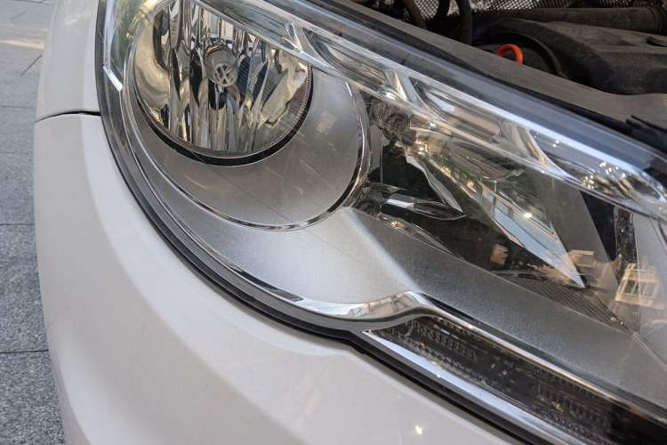 Used Volkswagen Tiguan 2012 1.8TSI Automatic Two-Wheel Drive Elite Edition Right Front Headlight