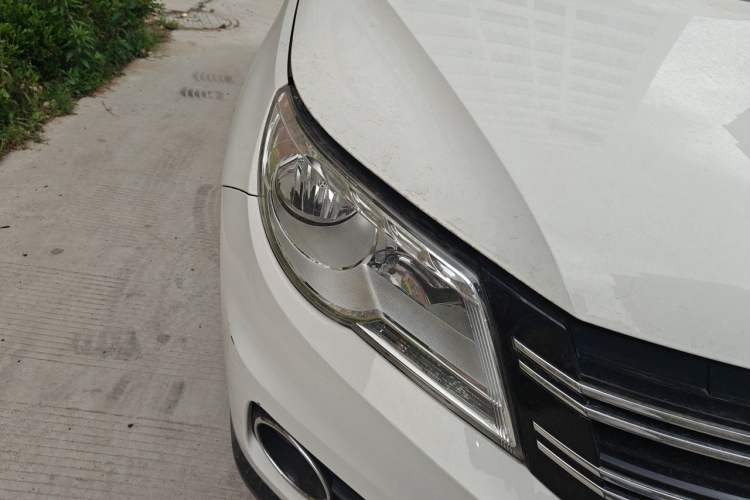 Used Volkswagen Tiguan 2012 1.8TSI Automatic Two-Wheel Drive Elite Edition Right Front Headlight