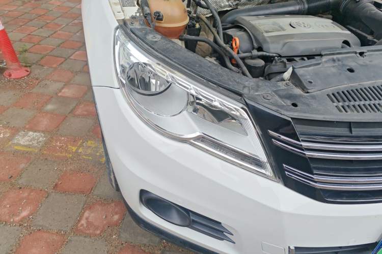 Used Volkswagen Tiguan 2012 1.8TSI Automatic Two-Wheel Drive Trend Edition Right Front Headlight