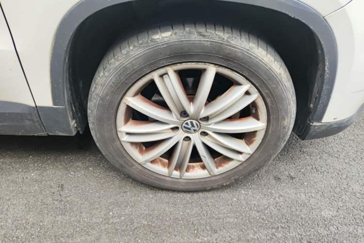 Used Volkswagen Tiguan 2012 1.8TSI Manual Two-Wheel Drive Enjoyment Edition Right Front Wheel Hub