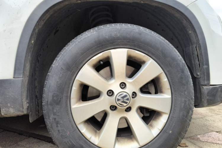 Used Volkswagen Tiguan 2012 1.8TSI Automatic Two-Wheel Drive Urban Edition Right Front Wheel Hub