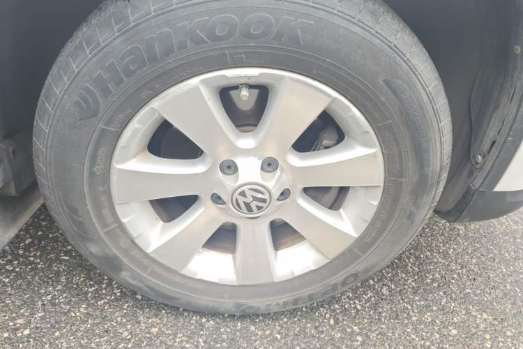 Used Volkswagen Tiguan 2012 1.8TSI Automatic Two-Wheel Drive Trend Edition Right Front Wheel Hub