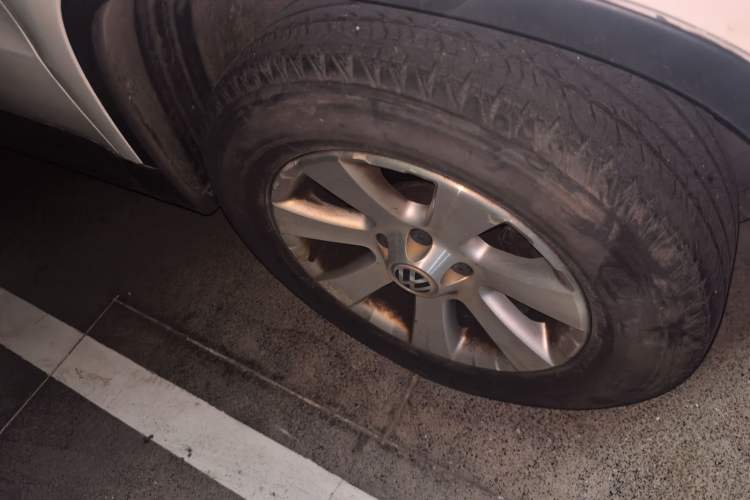 Used Volkswagen Tiguan 2012 1.8TSI Automatic Two-Wheel Drive Urban Edition Right Front Wheel Hub