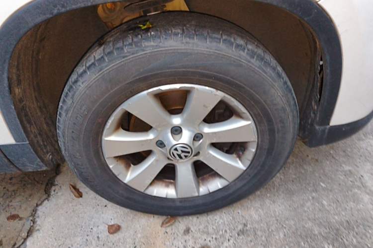 Used Volkswagen Tiguan 2012 1.8TSI Manual Two-Wheel Drive Urban Edition Right Front Wheel Hub