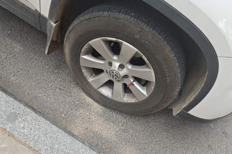 Used Volkswagen Tiguan 2012 1.8TSI Automatic All-Wheel Drive Fashion Edition Right Front Wheel Hub