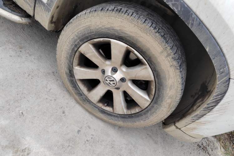 Used Volkswagen Tiguan 2012 1.8TSI Automatic Two-Wheel Drive Trend Edition Right Front Wheel Hub