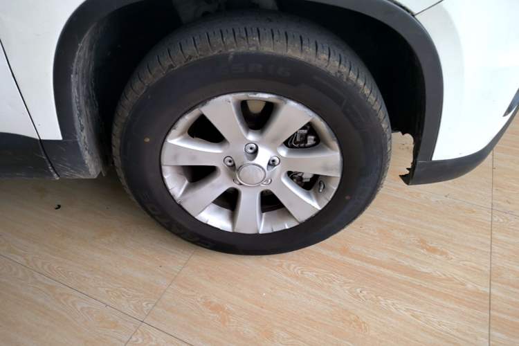Used Volkswagen Tiguan 2012 1.8TSI Automatic Two-Wheel Drive Urban Edition Right Front Wheel Hub