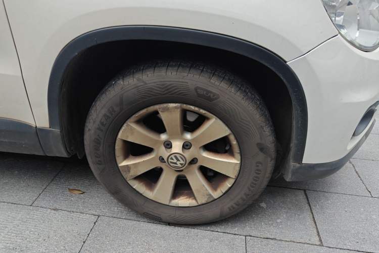 Used Volkswagen Tiguan 2012 1.8TSI Automatic All-Wheel Drive Fashion Edition Right Front Wheel Hub