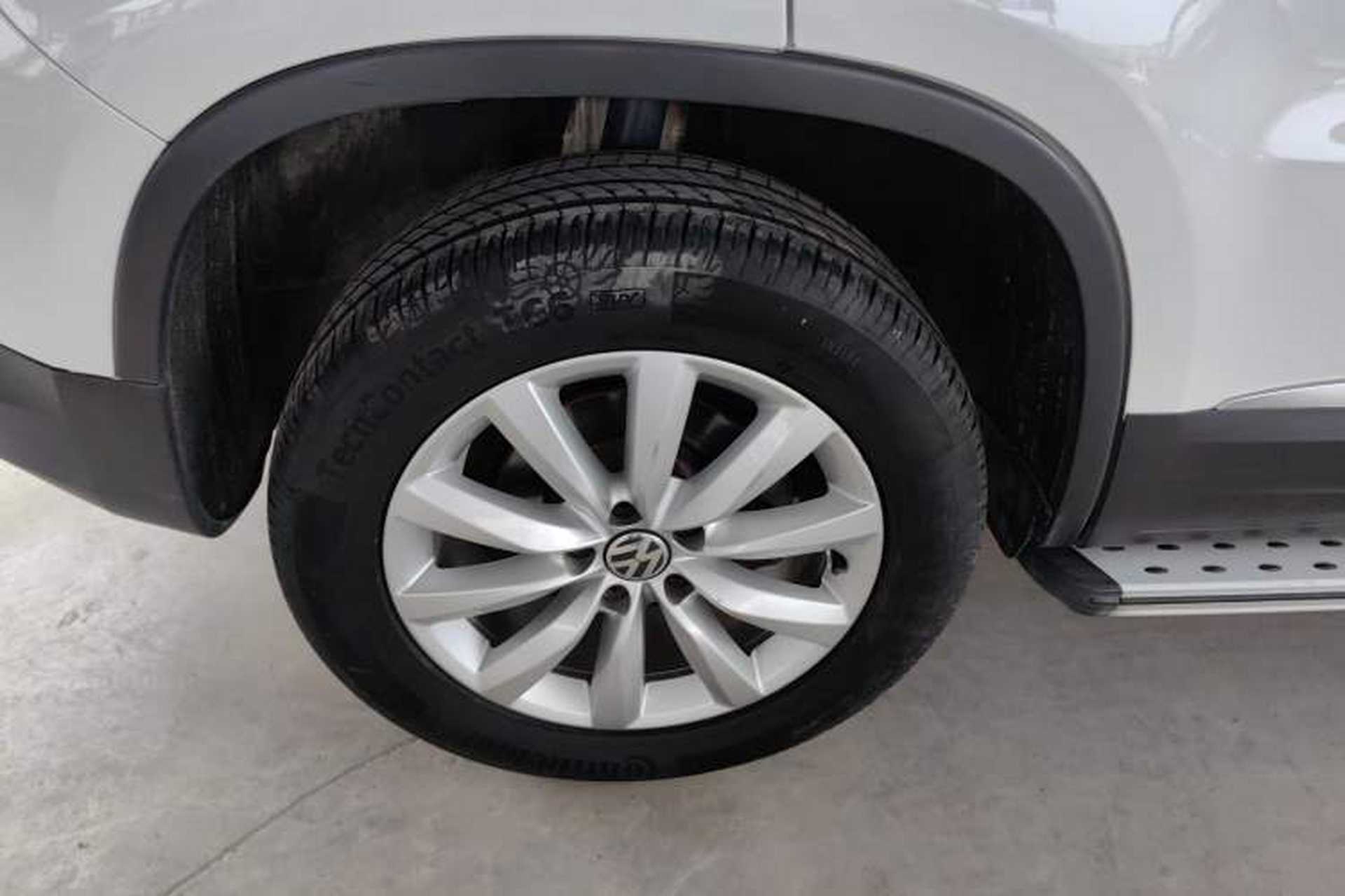 Used Volkswagen Tiguan 2012 2.0 TSI Comfort Edition Right Rear Wheel Hub
