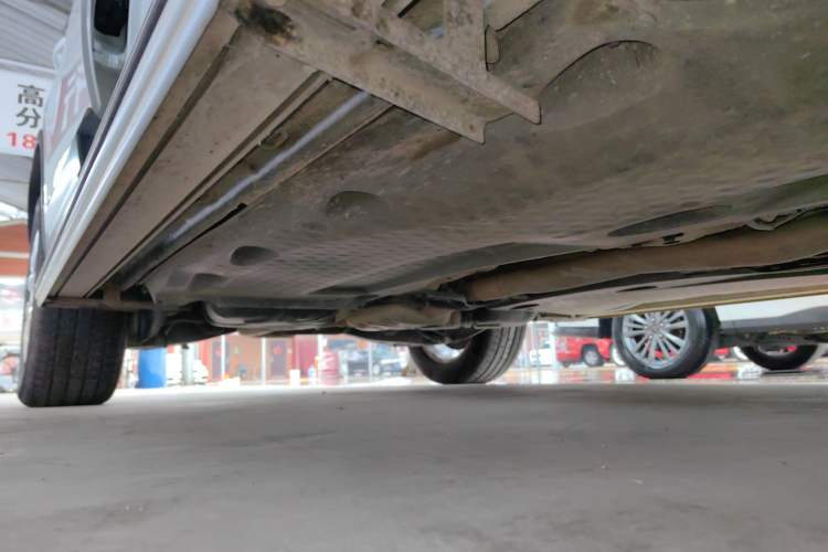 Used Volkswagen Tiguan 2012 2.0 TSI Comfort Edition Right Side Sill