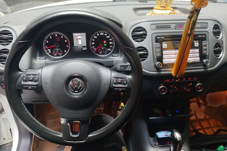 Used Volkswagen Tiguan 2012 2.0 TSI Comfort Edition Steering Wheel