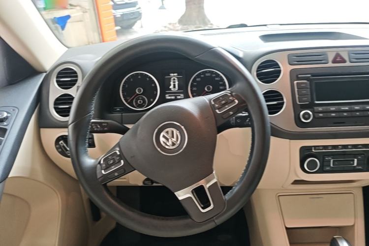 Used Volkswagen Tiguan 2012 1.8TSI Automatic All-Wheel Drive Fashion Edition Steering Wheel