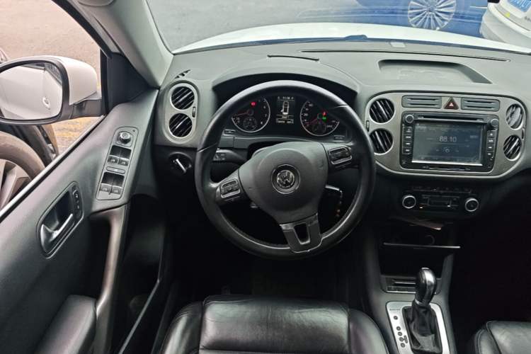 Used Volkswagen Tiguan 2012 1.8TSI Automatic All-Wheel Drive Elite Edition Steering Wheel
