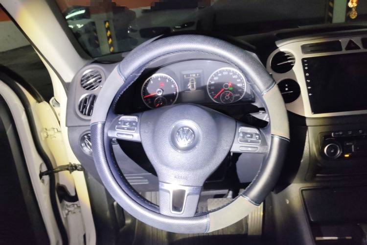 Used Volkswagen Tiguan 2012 1.8TSI Automatic Two-Wheel Drive Elite Edition Steering Wheel