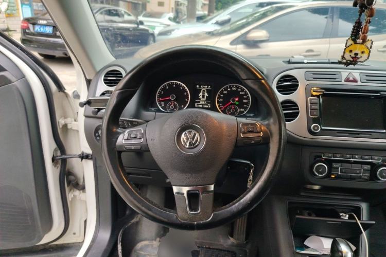 Used Volkswagen Tiguan 2012 1.8TSI Automatic Two-Wheel Drive Elite Edition Steering Wheel