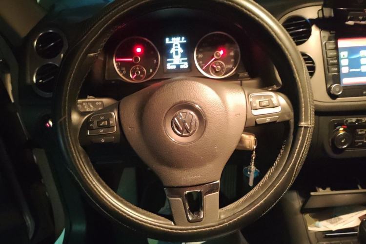 Used Volkswagen Tiguan 2012 1.8TSI Automatic Two-Wheel Drive Elite Edition Steering Wheel