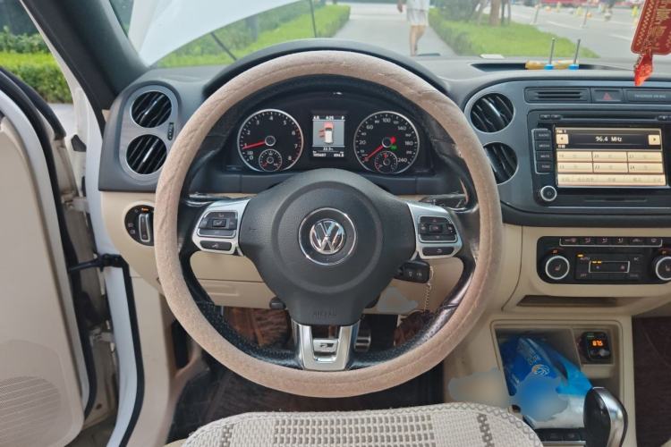 Used Volkswagen Tiguan 2012 2.0 TSI Luxury Edition Steering Wheel