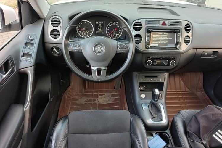 Used Volkswagen Tiguan 2012 2.0 TSI Automatic All-Wheel Drive Flagship Edition Steering Wheel