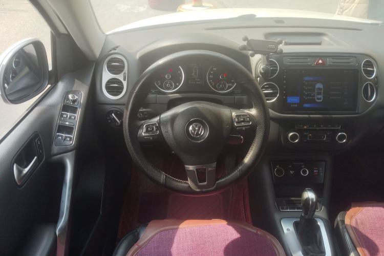 Used Volkswagen Tiguan 2012 1.8TSI Automatic Two-Wheel Drive Trend Edition Steering Wheel