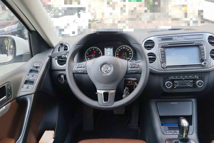Used Volkswagen Tiguan 2012 2.0 TSI Comfort Edition Steering Wheel