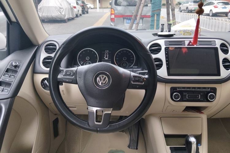 Used Volkswagen Tiguan 2012 1.8TSI Automatic All-Wheel Drive Elite Edition Steering Wheel