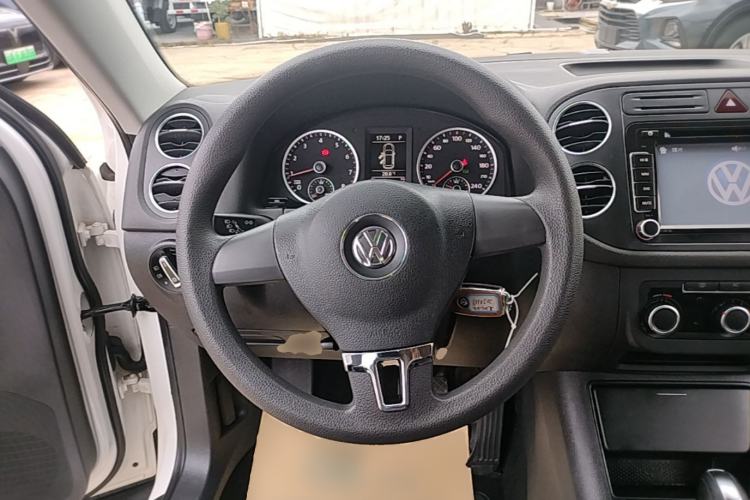 Used Volkswagen Tiguan 2012 1.8TSI Automatic Two-Wheel Drive Urban Edition Steering Wheel