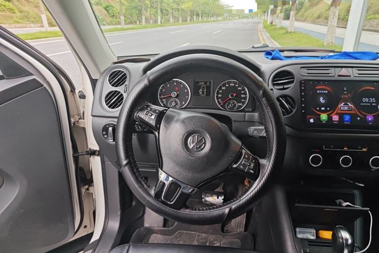 Used Volkswagen Tiguan 2012 1.8TSI Automatic Two-Wheel Drive Urban Edition Steering Wheel