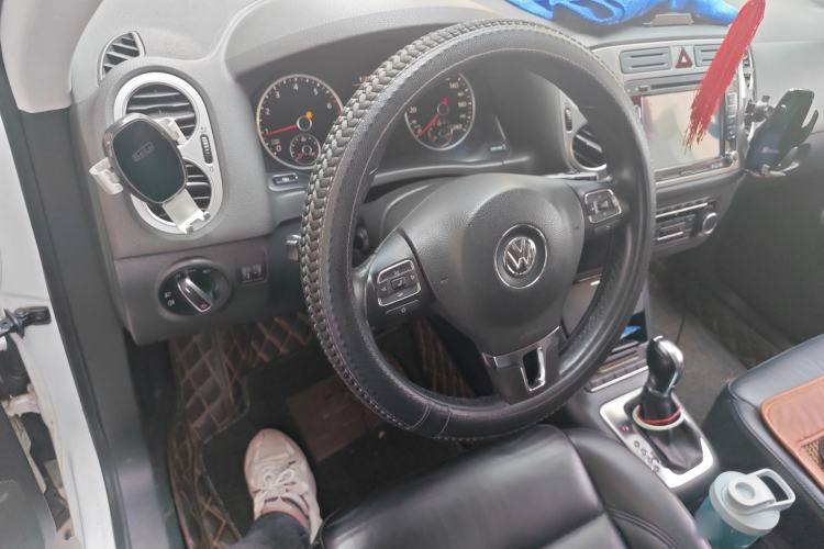 Used Volkswagen Tiguan 2012 1.8TSI Automatic Two-Wheel Drive Trend Edition Steering Wheel