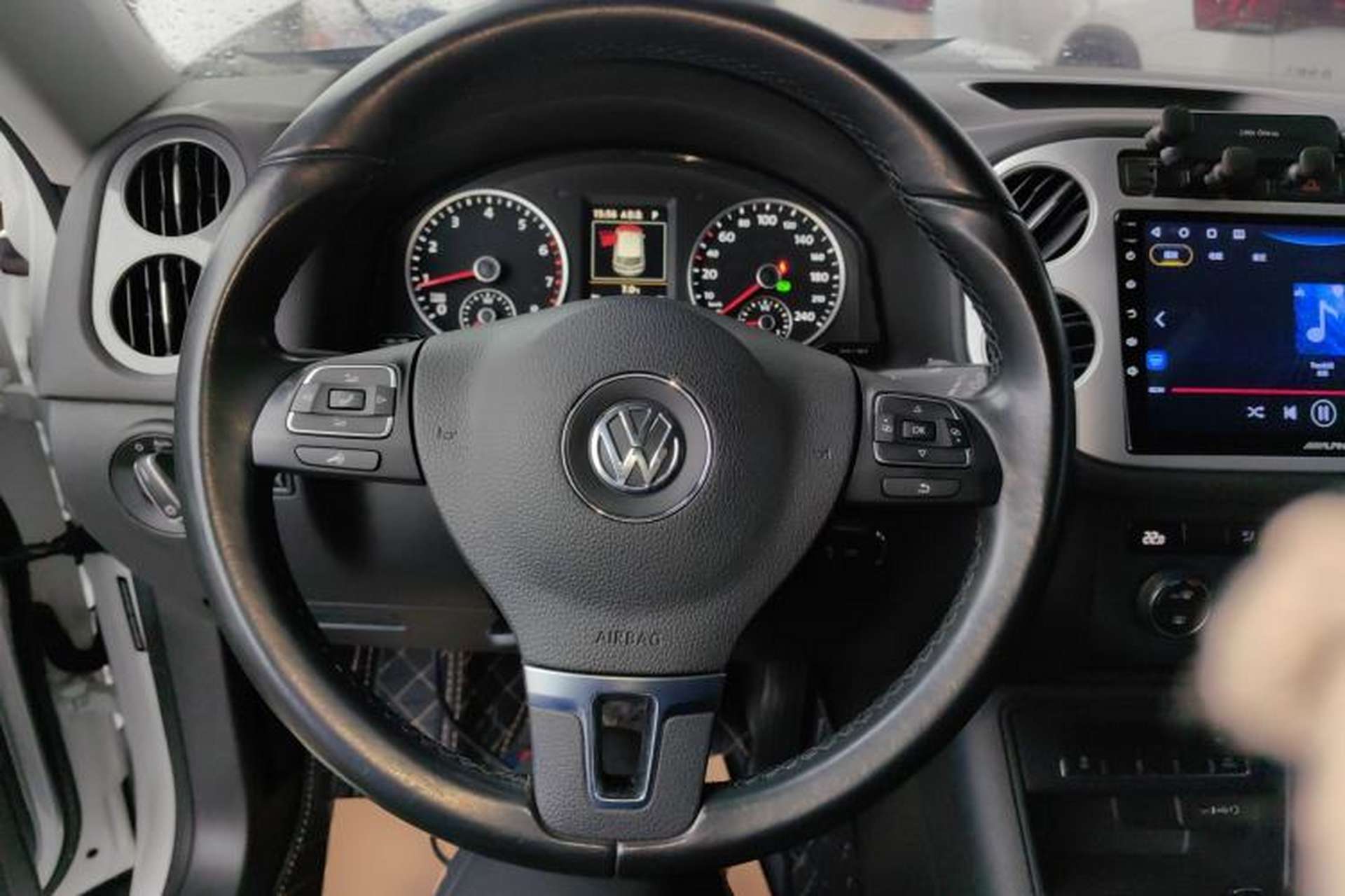 Used Volkswagen Tiguan 2012 2.0 TSI Comfort Edition Steering Wheel