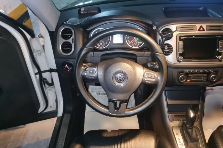Used Volkswagen Tiguan 2012 1.8TSI Automatic Two-Wheel Drive Elite Edition Steering Wheel