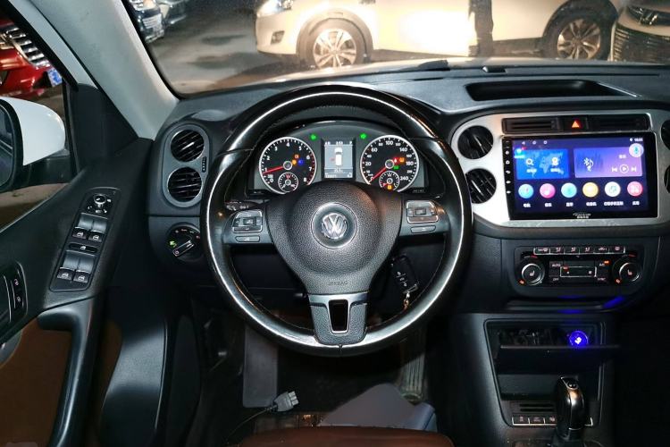 Used Volkswagen Tiguan 2012 2.0 TSI Comfort Edition Steering Wheel