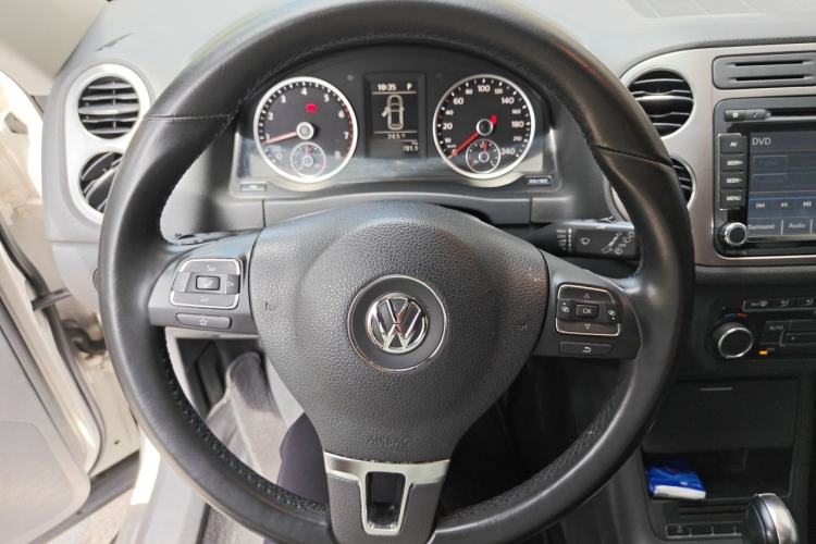 Used Volkswagen Tiguan 2012 1.8TSI Automatic Two-Wheel Drive Trend Edition Steering Wheel