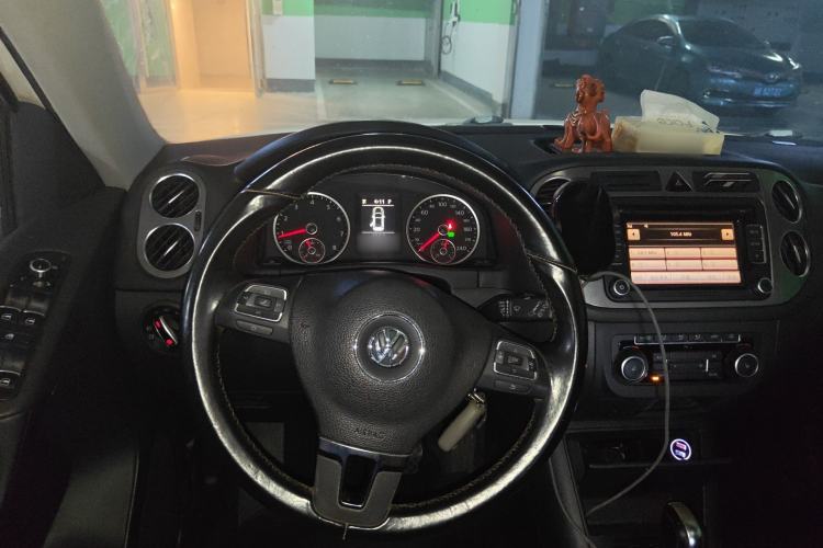 Used Volkswagen Tiguan 2012 1.8TSI Automatic Two-Wheel Drive Elite Edition Steering Wheel
