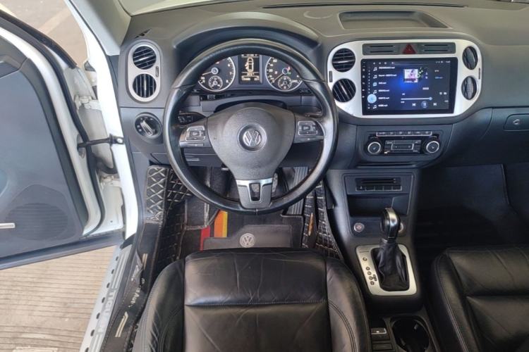 Used Volkswagen Tiguan 2012 1.8TSI Automatic All-Wheel Drive Elite Edition Steering Wheel