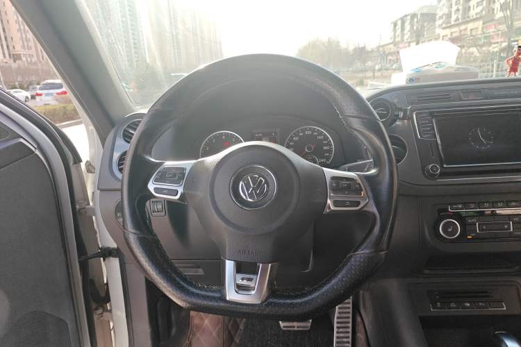 Used Volkswagen Tiguan 2012 2.0 TSI Luxury Edition Steering Wheel