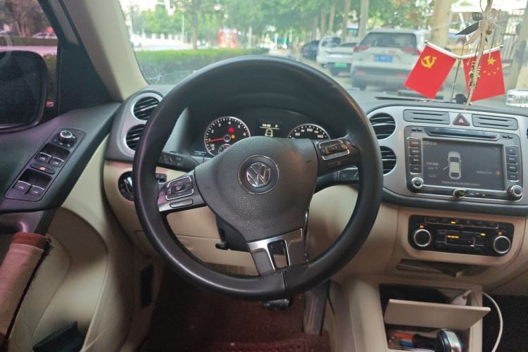 Used Volkswagen Tiguan 2012 1.8TSI Automatic All-Wheel Drive Fashion Edition Steering Wheel