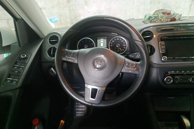 Used Volkswagen Tiguan 2012 2.0 TSI Comfort Edition Steering Wheel
