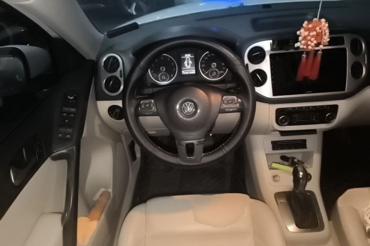 Used Volkswagen Tiguan 2012 1.8TSI Automatic All-Wheel Drive Elite Edition Steering Wheel