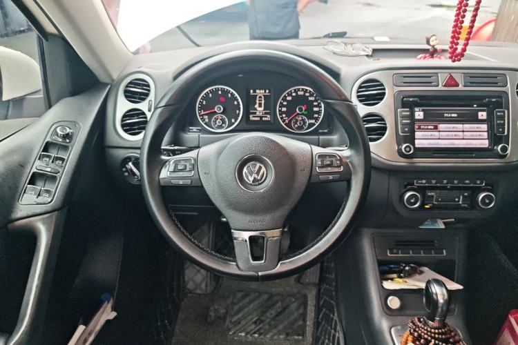 Used Volkswagen Tiguan 2012 2.0 TSI Automatic All-Wheel Drive Elite Edition Steering Wheel