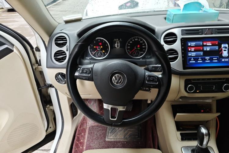 Used Volkswagen Tiguan 2012 1.8TSI Automatic Two-Wheel Drive Trend Edition Steering Wheel