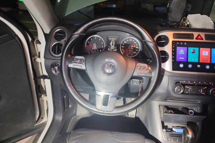 Used Volkswagen Tiguan 2012 1.8TSI Automatic All-Wheel Drive Elite Edition Steering Wheel