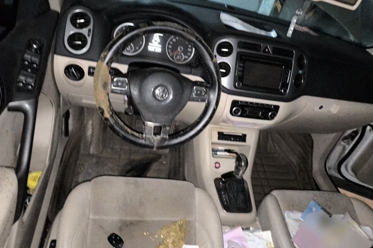 Used Volkswagen Tiguan 2012 2.0 TSI Automatic All-Wheel Drive Flagship Edition Steering Wheel