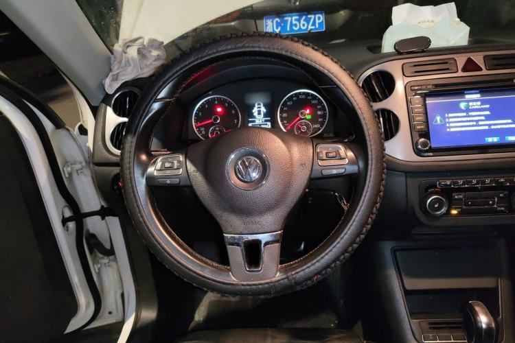 Used Volkswagen Tiguan 2012 1.8TSI Automatic All-Wheel Drive Elite Edition Steering Wheel