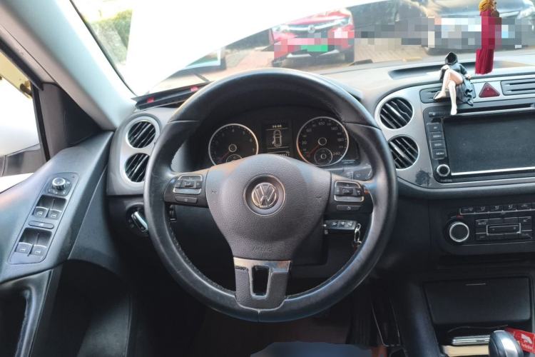Used Volkswagen Tiguan 2012 1.8TSI Automatic All-Wheel Drive Fashion Edition Steering Wheel